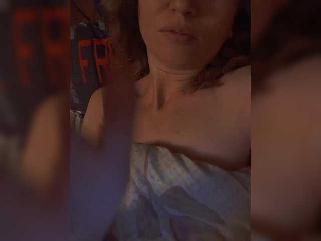 Lena-33's BongaCams show and profile