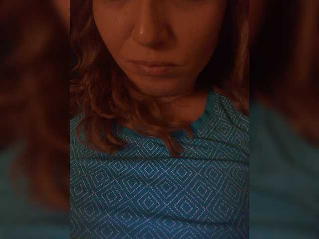 Lena-33's BongaCams show and profile