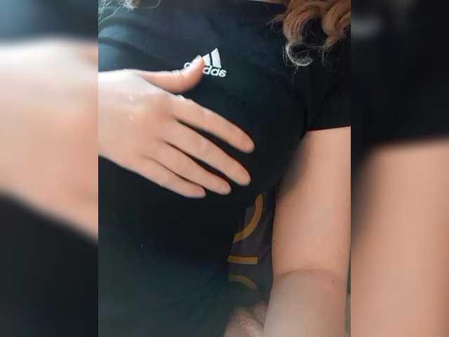 Lena-33's BongaCams show and profile