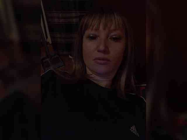 Lena-33 webcam