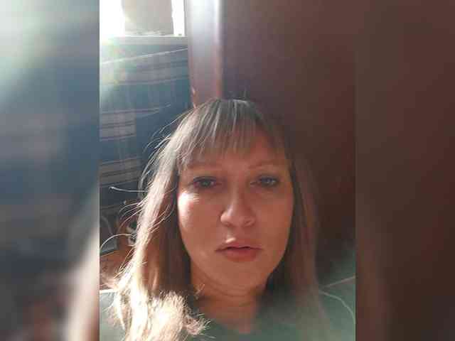 Lena-33 webcam