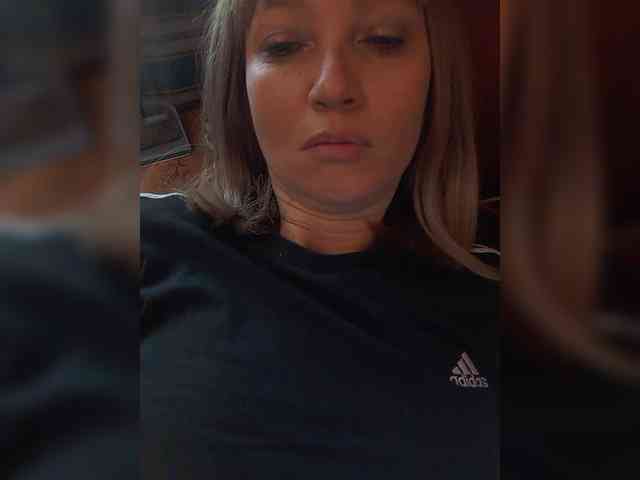 Lena-33 webcam