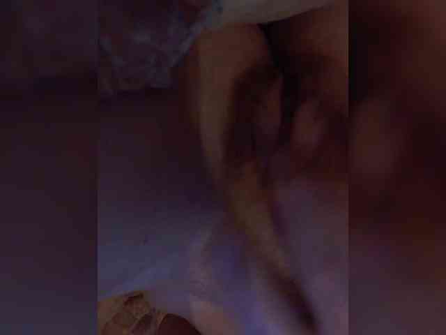 Lena-33 webcam
