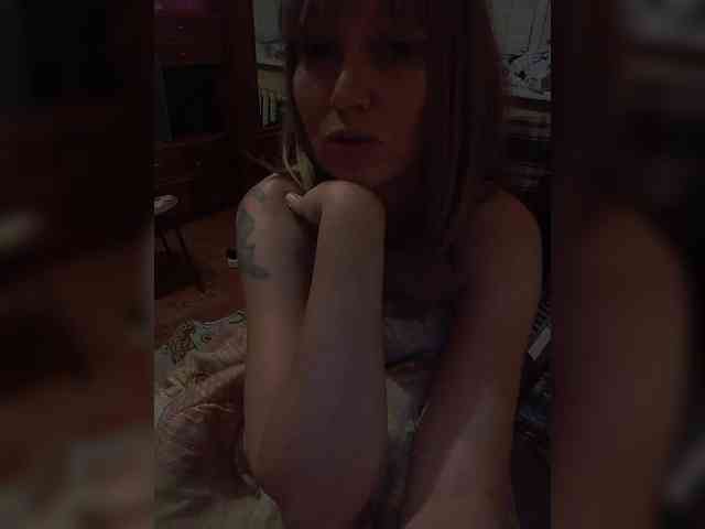 Lena-33 webcam