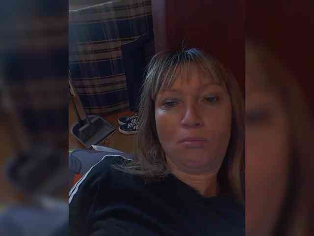 Lena-33 webcam