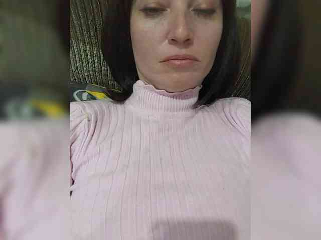 Lena-33 webcam