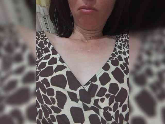 Lena-33 webcam