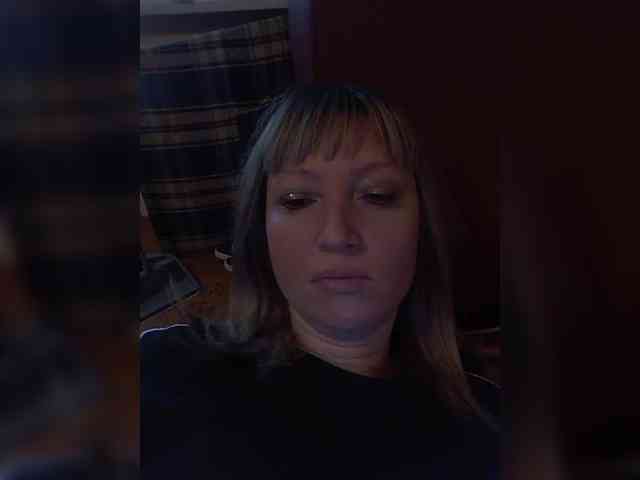 Lena-33 webcam