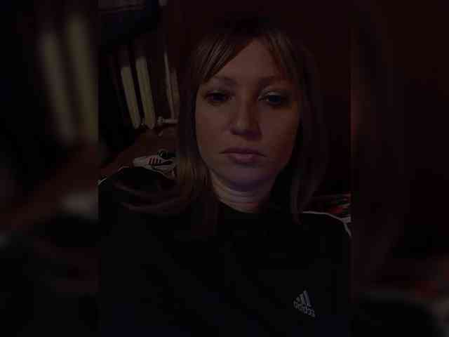 Lena-33 webcam