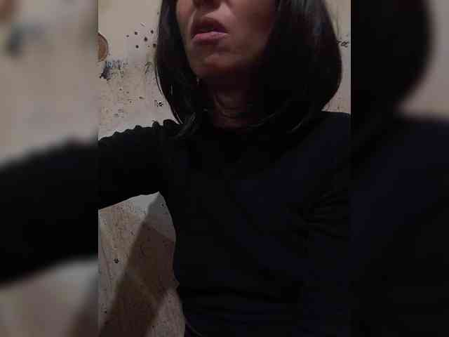 Lena-33 webcam