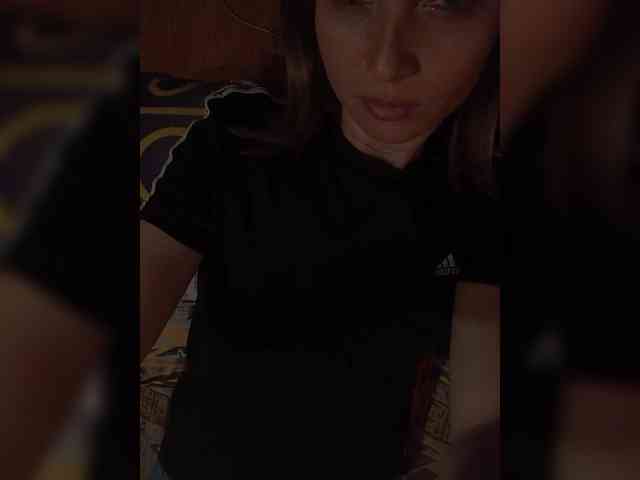 Lena-33 webcam