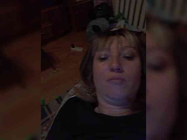 Lena-33 webcam