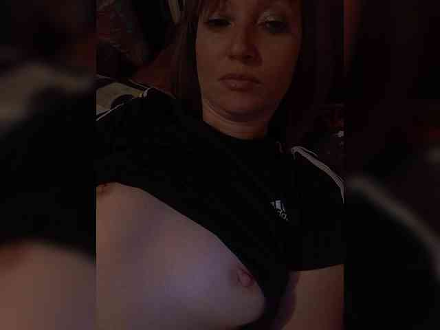 Lena-33 webcam