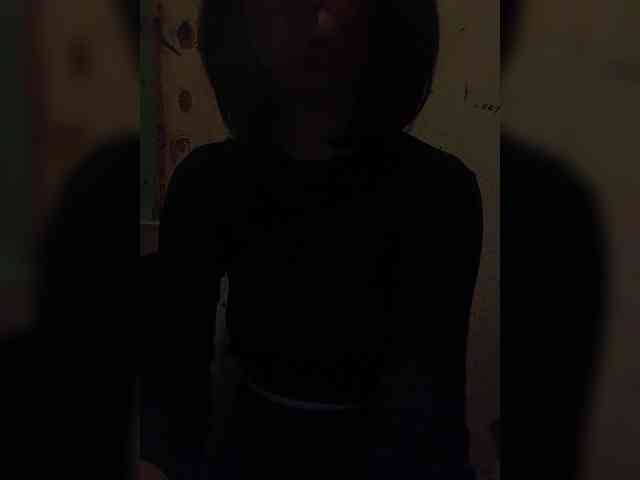 Lena-33 webcam