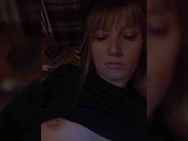 Lena-33 webcam