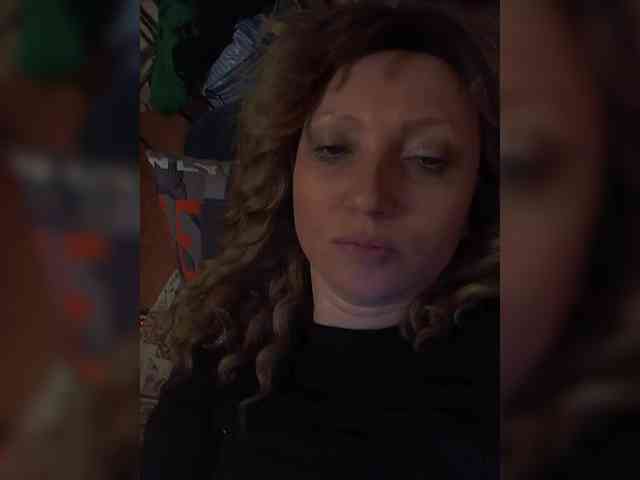 Lena-33 Live Webcam on BongaCams