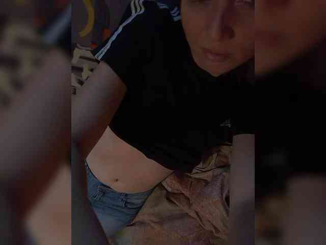 Lena-33 webcam