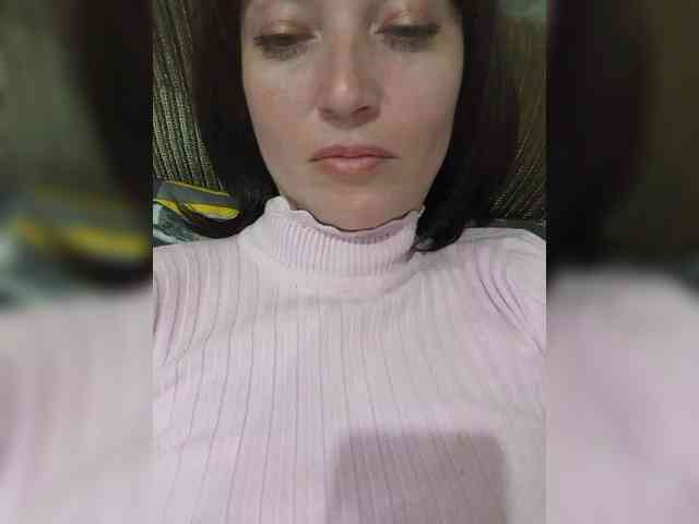 Lena-33 webcam
