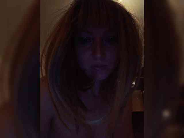 Lena-33 webcam