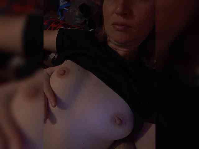 Lena-33 webcam