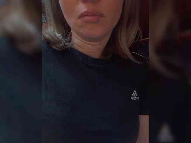 Lena-33 webcam