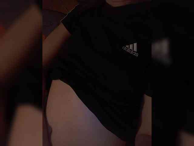 Lena-33 webcam