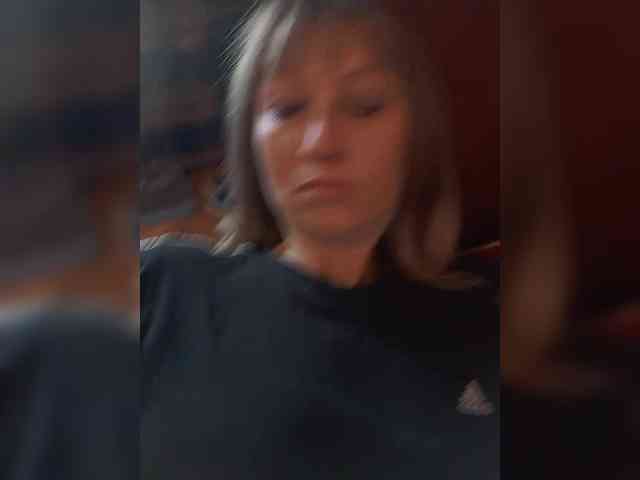 Lena-33 webcam