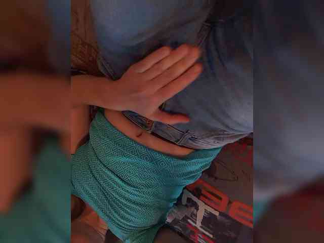 Lena-33 webcam