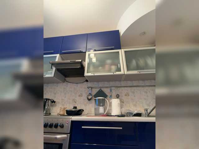 эросцена Konfetti