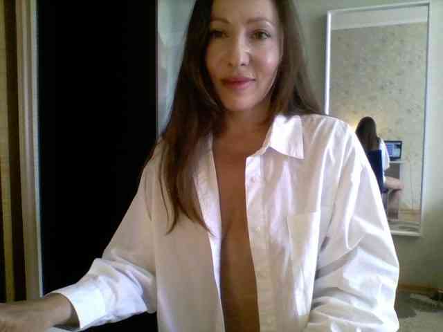 Lina_Lina webcam