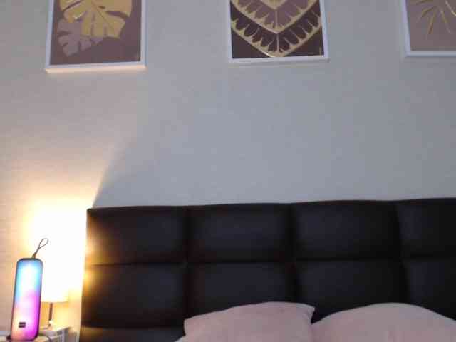 Lina_Lina webcam
