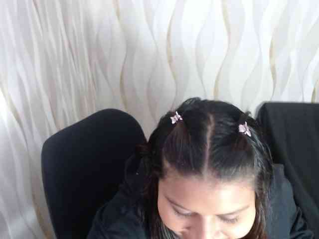 LauraBree webcam