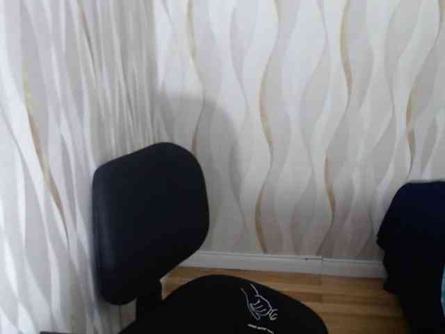 LauraBree webcam