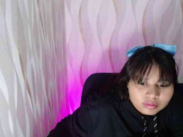 live sex chats LauraBree