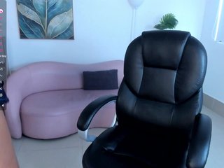 kylie-soraya Porn Show