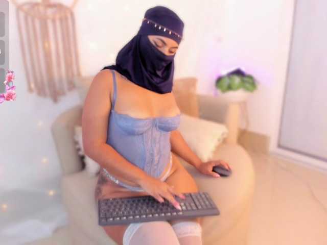 kylie-soraya's BongaCams show and profile