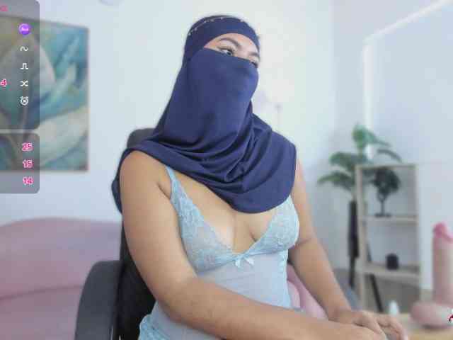 kylie-soraya kylie-soraya