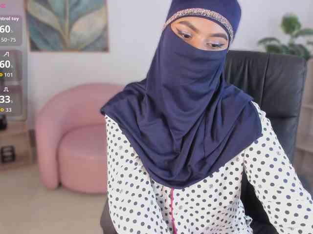 kylie-soraya's webcam live show