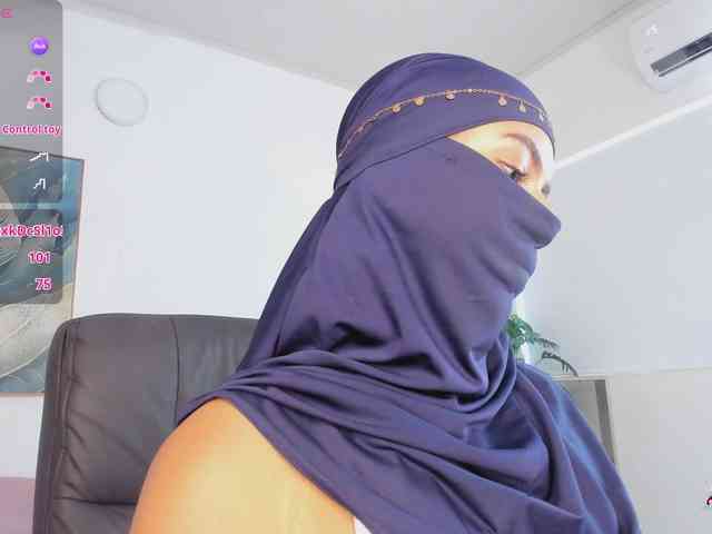 kylie-soraya kylie-soraya