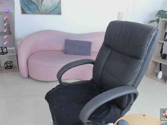 kylie-soraya kylie-soraya