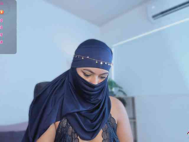 kylie-soraya kylie-soraya