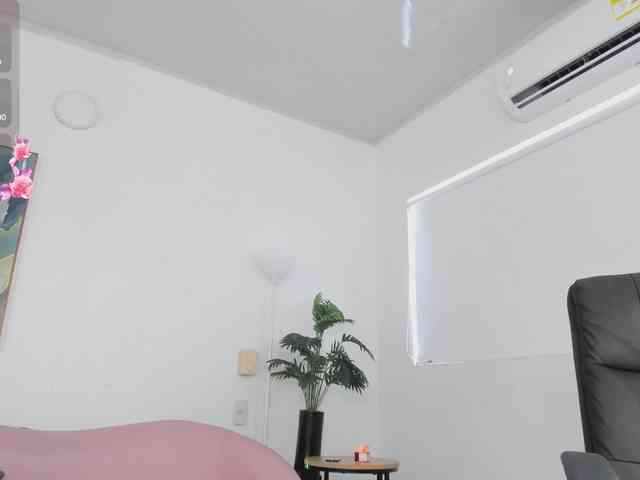 kylie-soraya webcam