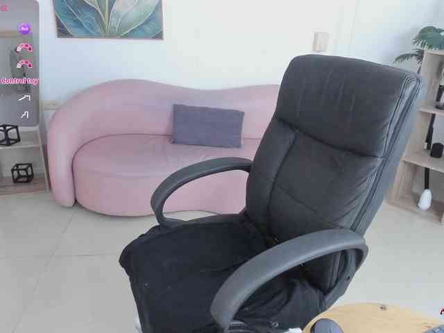 kylie-soraya kylie-soraya