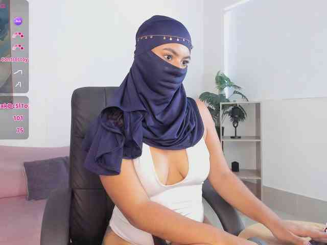 kylie-soraya kylie-soraya