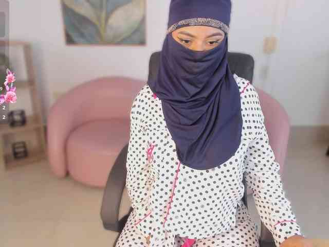 kylie-soraya kylie-soraya