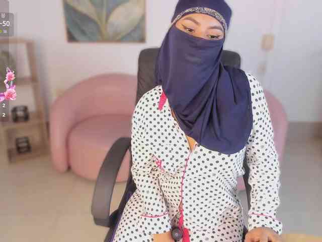 kylie-soraya kylie-soraya