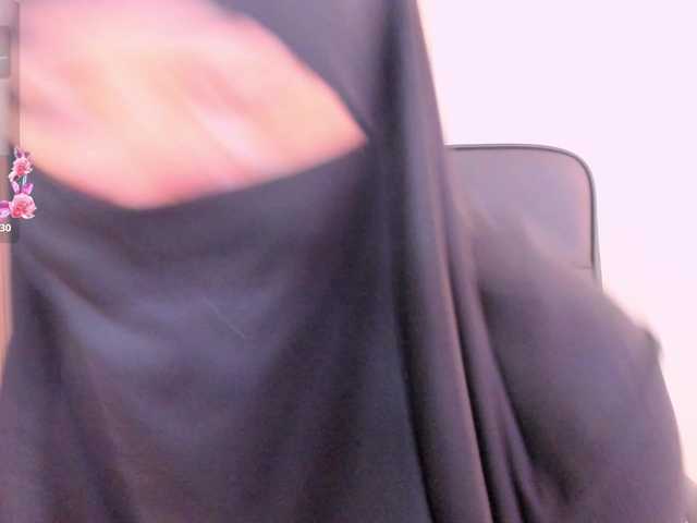 Layla-arabelle's BongaCams show and profile