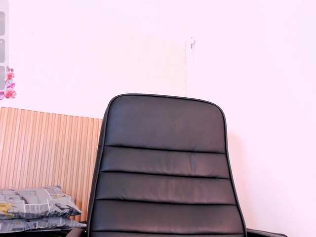 Layla-arabelle's BongaCams show and profile