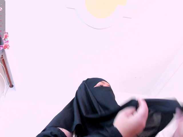 Layla-arabelle's BongaCams show and profile