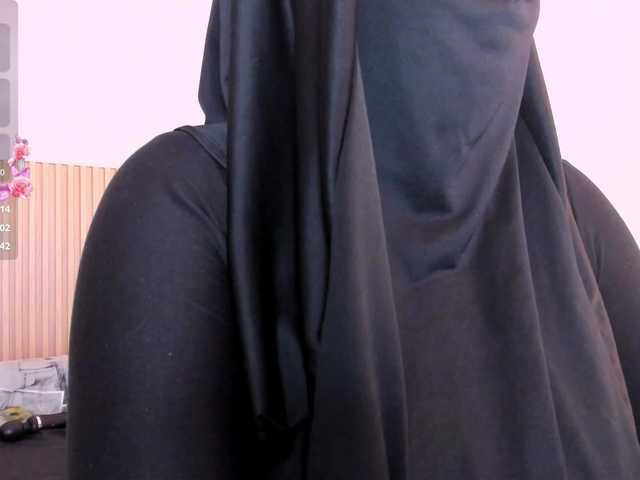 Layla-arabelle's BongaCams show and profile